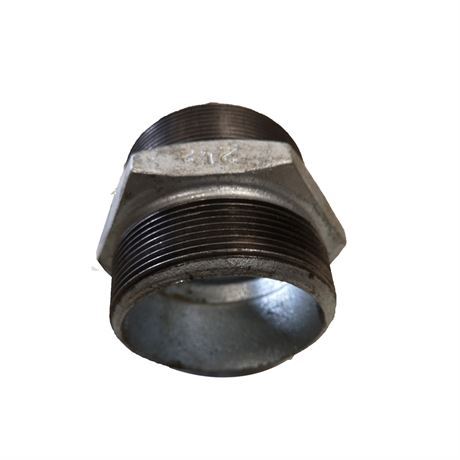 Galvanized fitting nipples treaded 2 1/2"